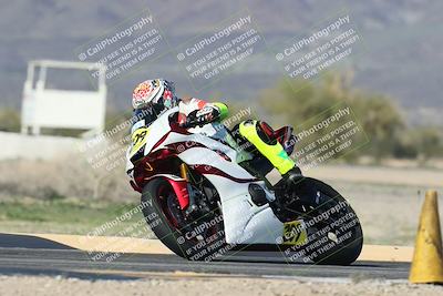 media/Jan-15-2026-Racers Edge (Thu) [[dfebeb70ab]]/2-A Group/Session 5 (Turn 5)/